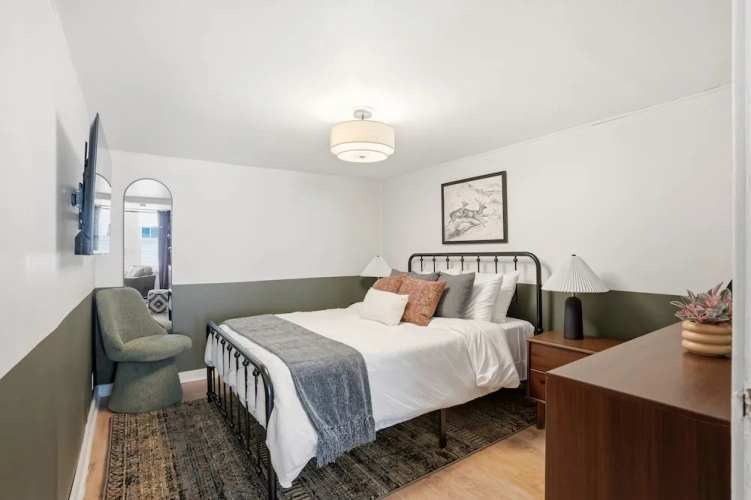 Deluxe Apartment