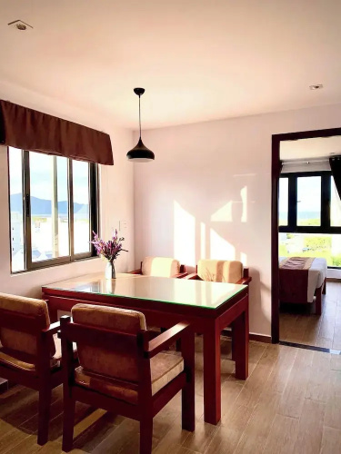 The Shine Hotel & Apartment