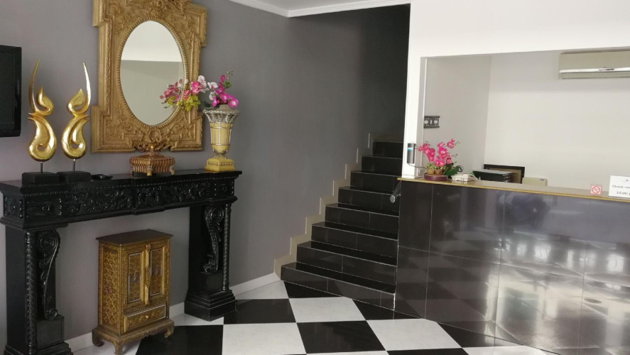 Q.D. Sweets Mansion 1