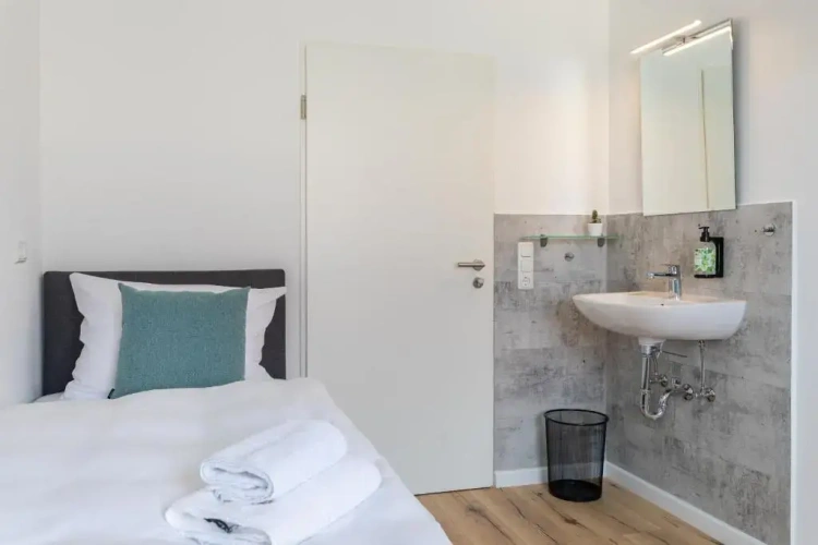 Standard Single room