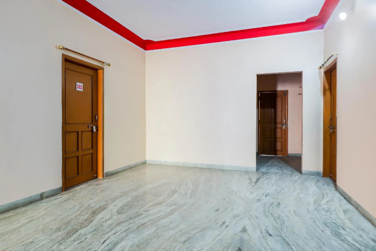 SPOT ON 68149 Hotel Divyansh