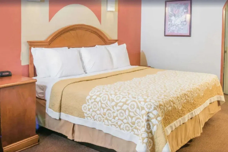 Days Inn Bastrop