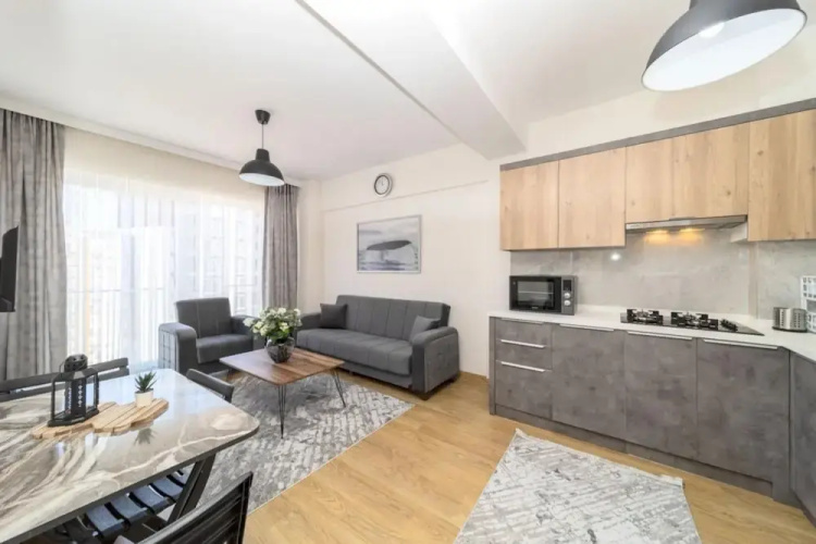 Great Flat With Shared Pool in Kepez