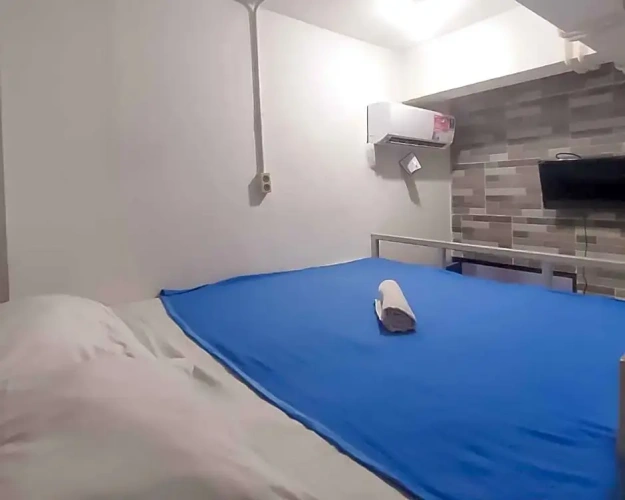 Economy room