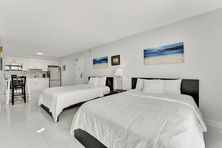 Ocean Manor Beach Hotel