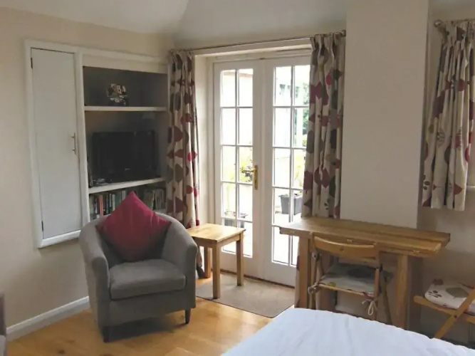 Guest Suite At Crofton House