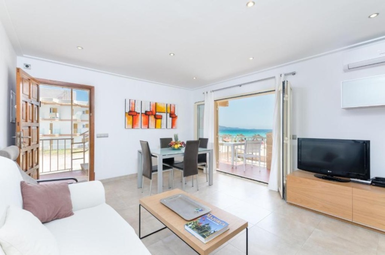 2 Bedrooms Apartment