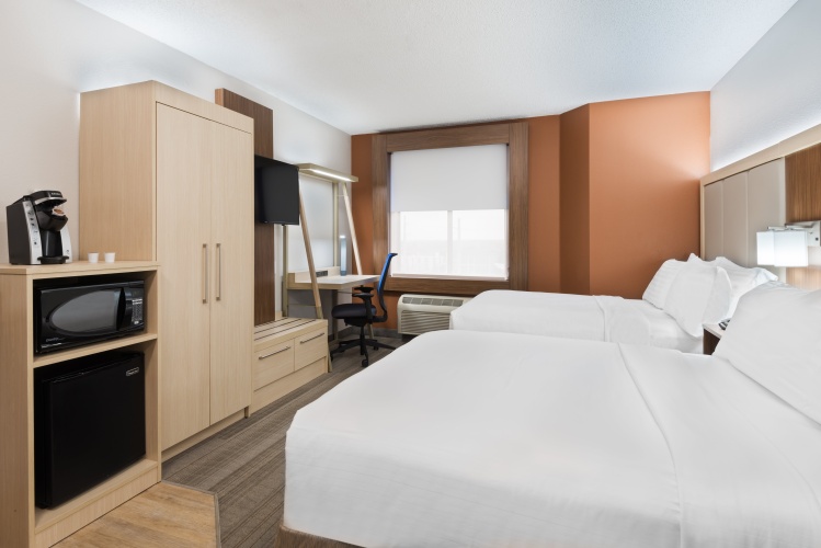 Holiday Inn Express & Suites Nearest Universal Orlando photo 37