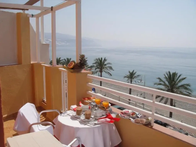 Standard Double room with sea view
