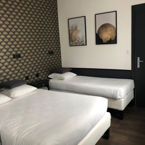 Standard Triple room