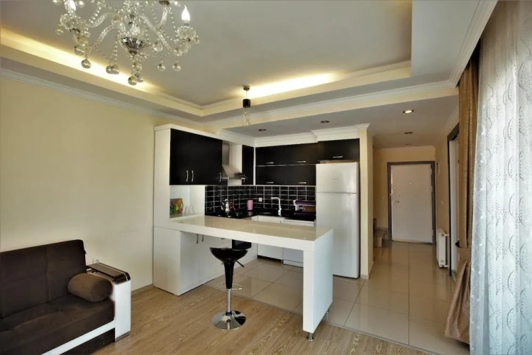 2 Bedrooms Apartment with balcony and with garden view