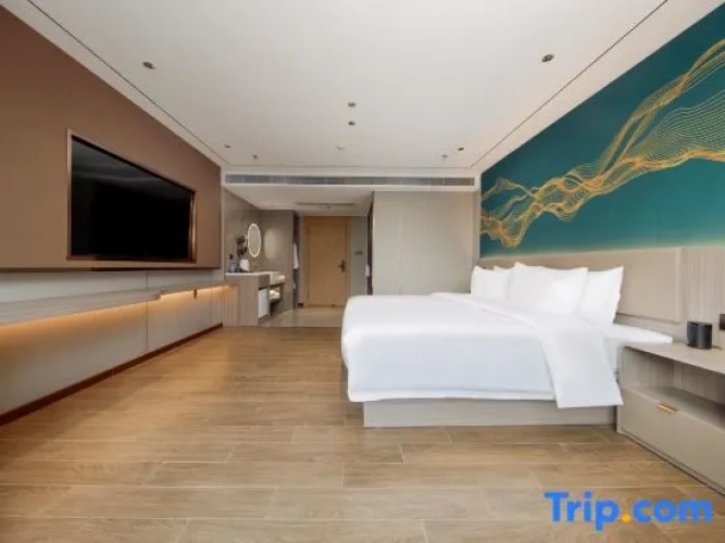 Deluxe Double room with street view