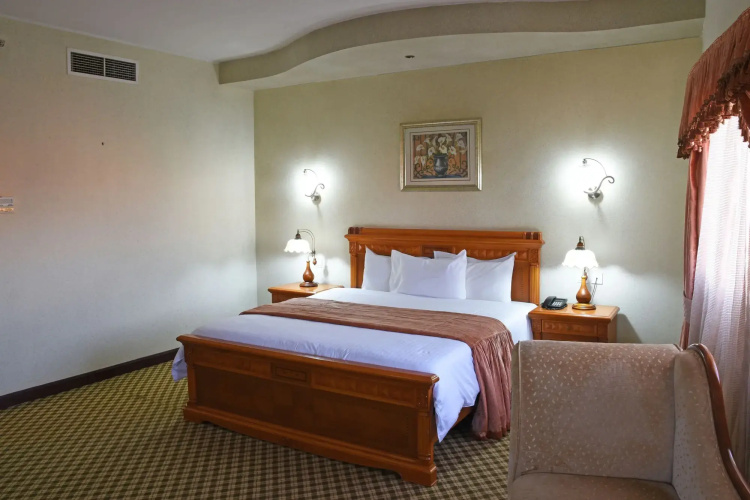 Imperial Royale Hotel