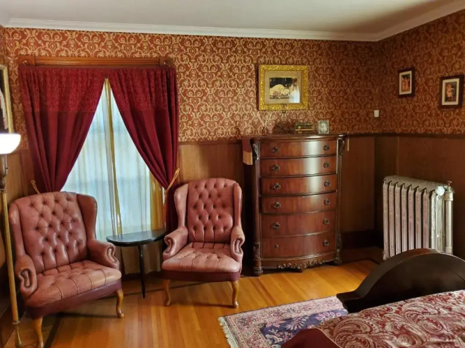 Historic Victorian Inn