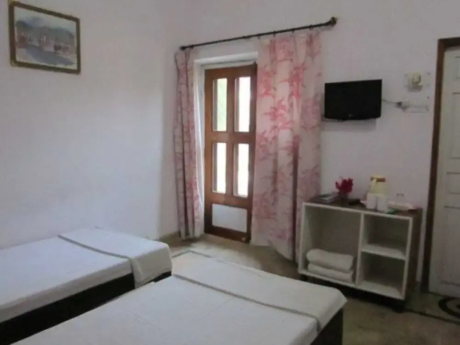 Hotel Surya
