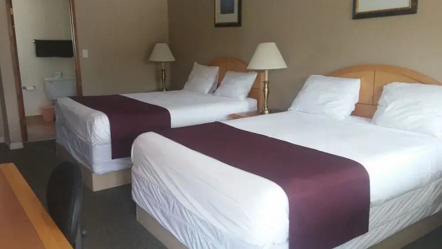 Sunnycrest Motel