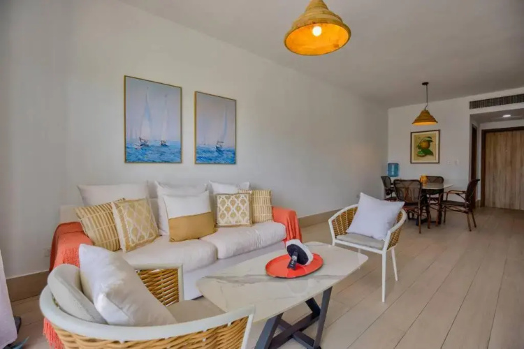 New 1 Bedroom with Beach access & Pool - NB302
