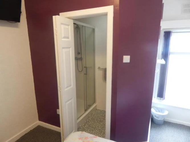 Llanryan Guest House