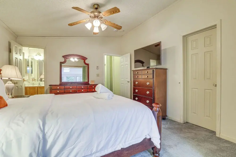 7 Mi to Big Boulder Mtn! Home w/ Pet-friendly Yard