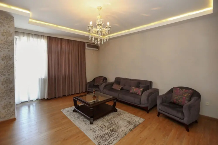 HostHub Ortachala Apartment