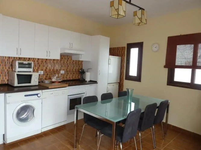 3 Bedrooms Cottage
