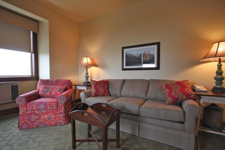 1 Bedroom Suite