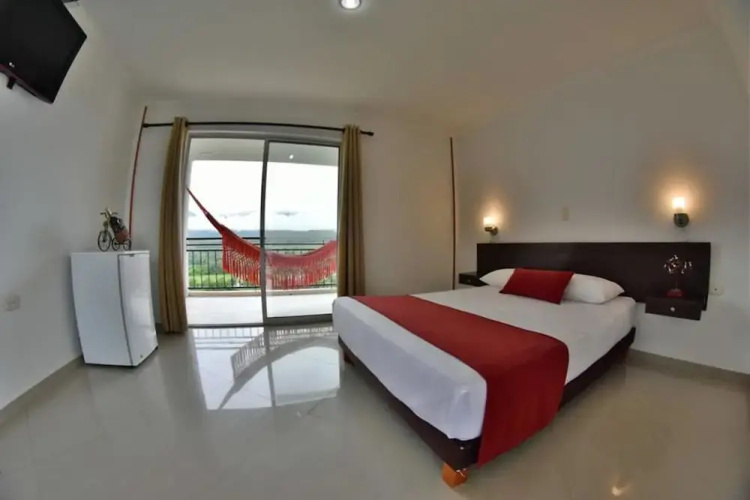 Hotel Montserrat Plaza