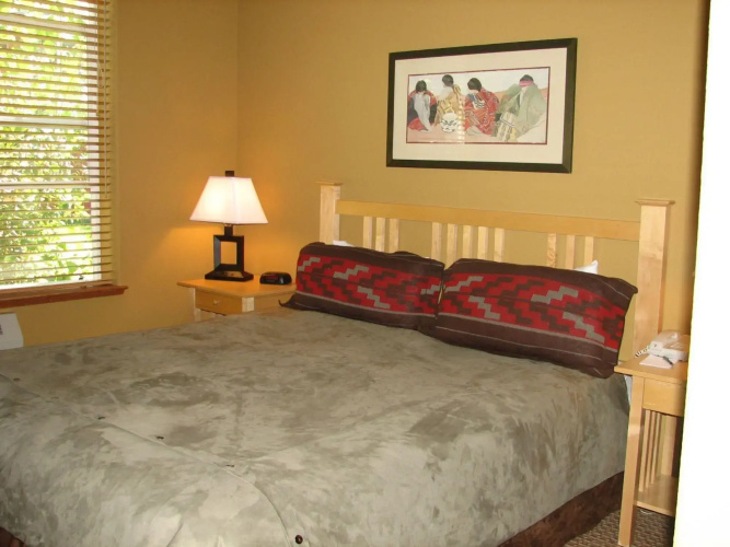 Squaw Valley Lodge