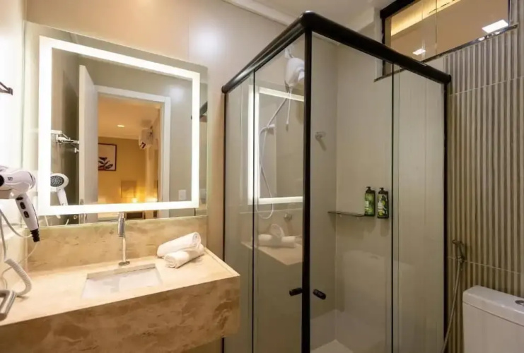 Aira Hotel