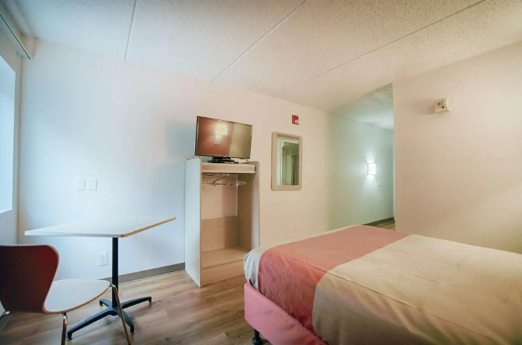Motel 6 Albany, NY