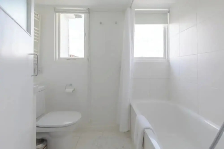 Compact & Light Studio Flat - Ladbroke Grove