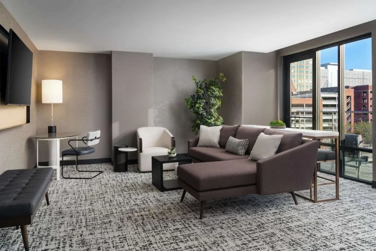 1 Bedroom Suite