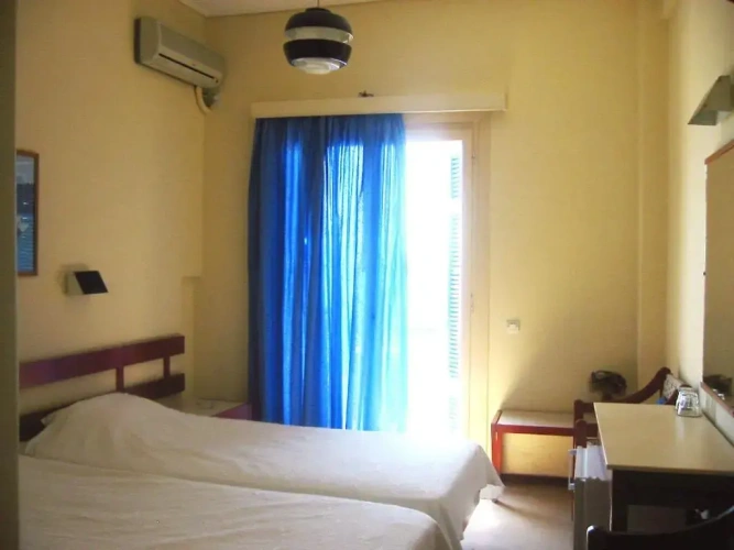 Standard Twin room with balcony