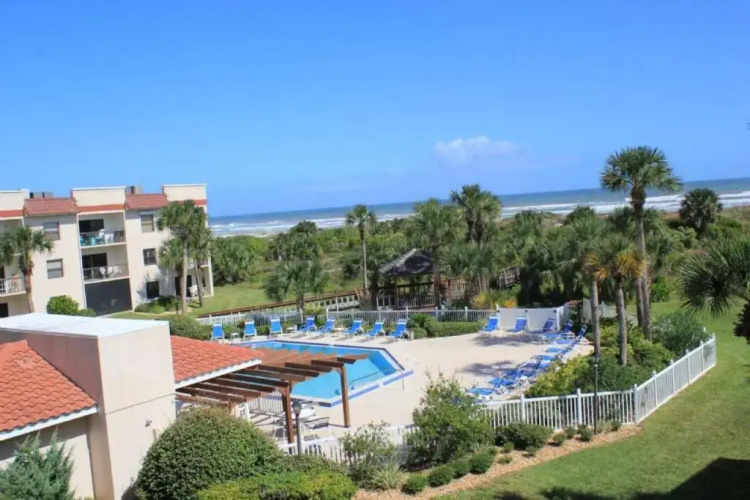 Ocean Village Club L16