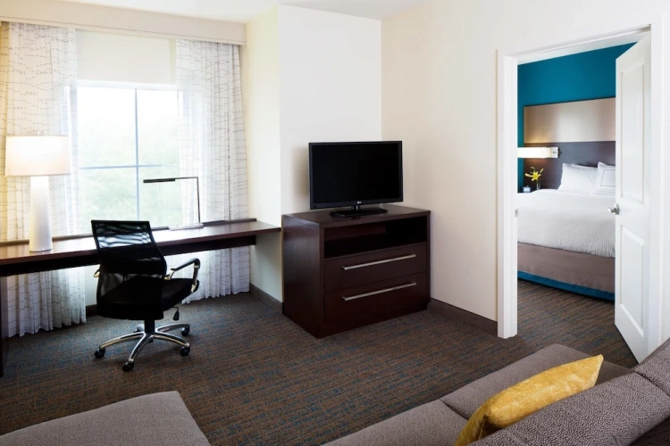 1 Bedroom Suite