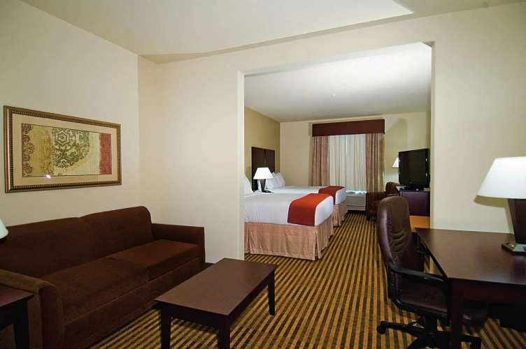 Quadruple Suite
