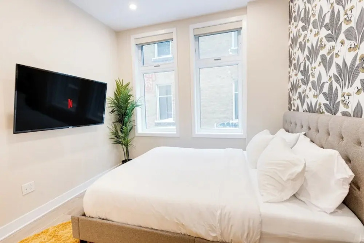 Mont Royal Suites