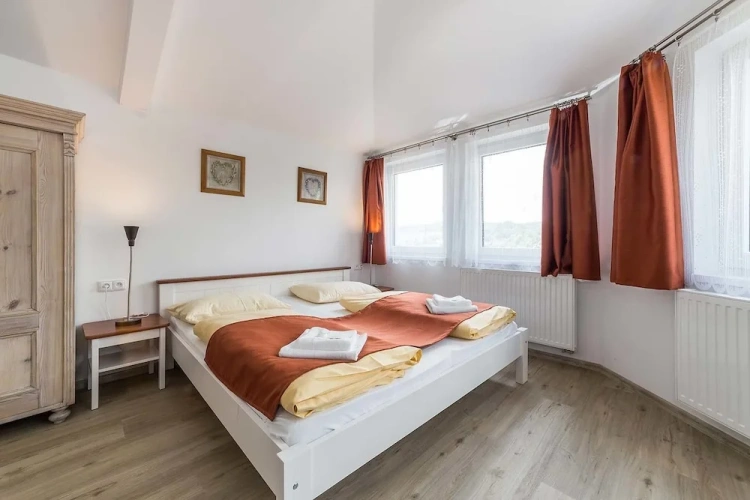 1 Bedroom Standard Suite