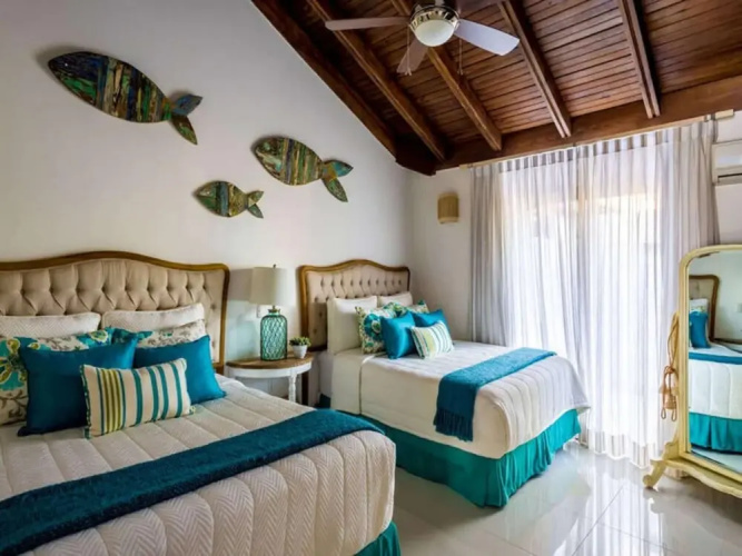 Sunny Vacation Villa 62