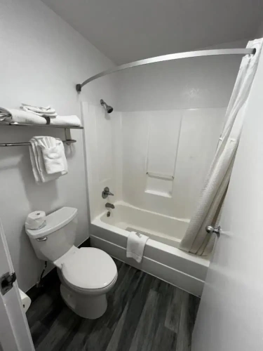 Quadruple Family Suite