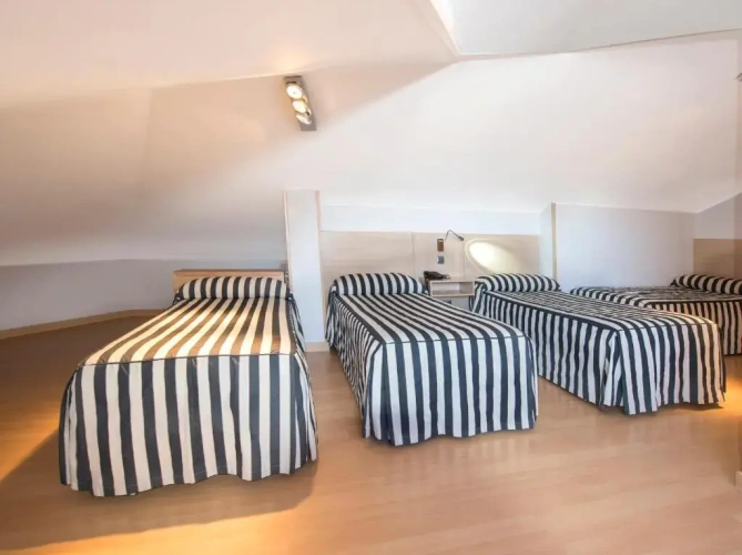 Standard Quadruple room