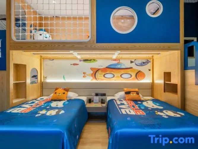 Standard Twin Family room