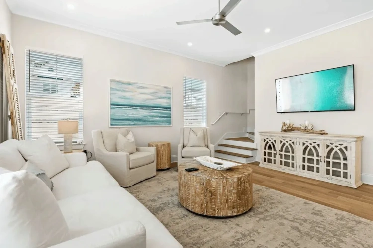 4 Bedrooms Cottage