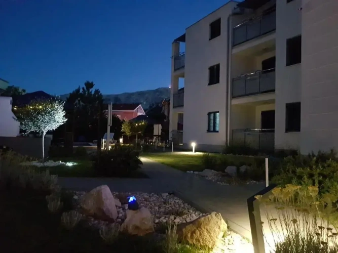 2 Bedrooms Apartment with pool view