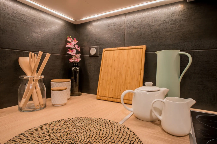 Kyveli Luxury Suites