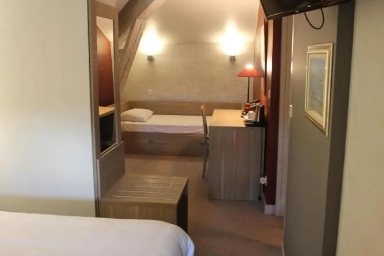 Standard Double Suite