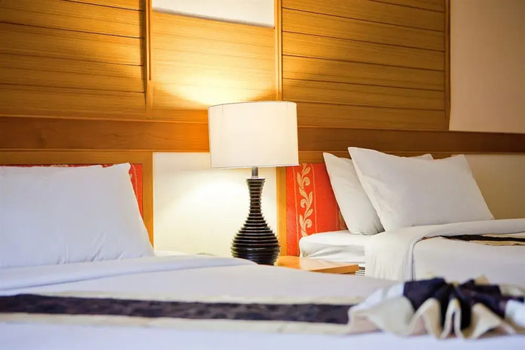 Ratchada Resort & Spa