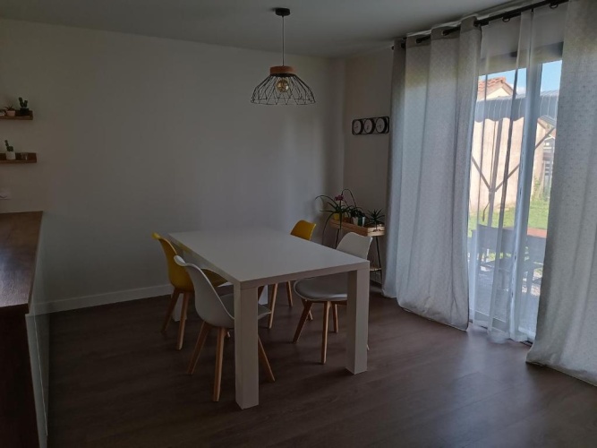 3 Bedrooms Cottage