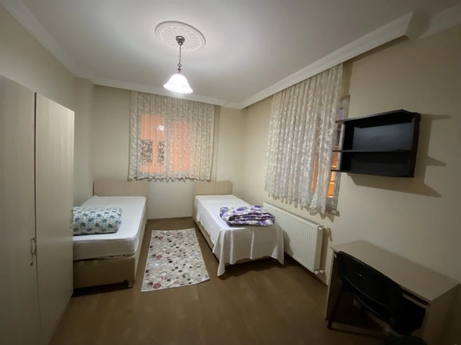 3 Bedrooms Classic Apartment