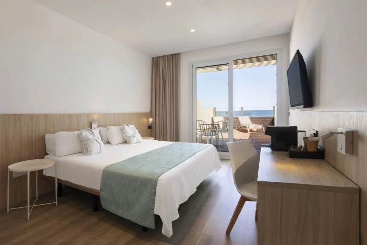 Superior room